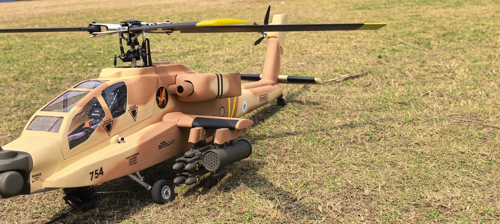 FLISHRC FL500 V2 AH-64 Apache Desert Yellow 500 size scale RC helicopter fuselage profile